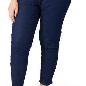 Tahari Plus Kelly 28 in Mid-Rise Jeans